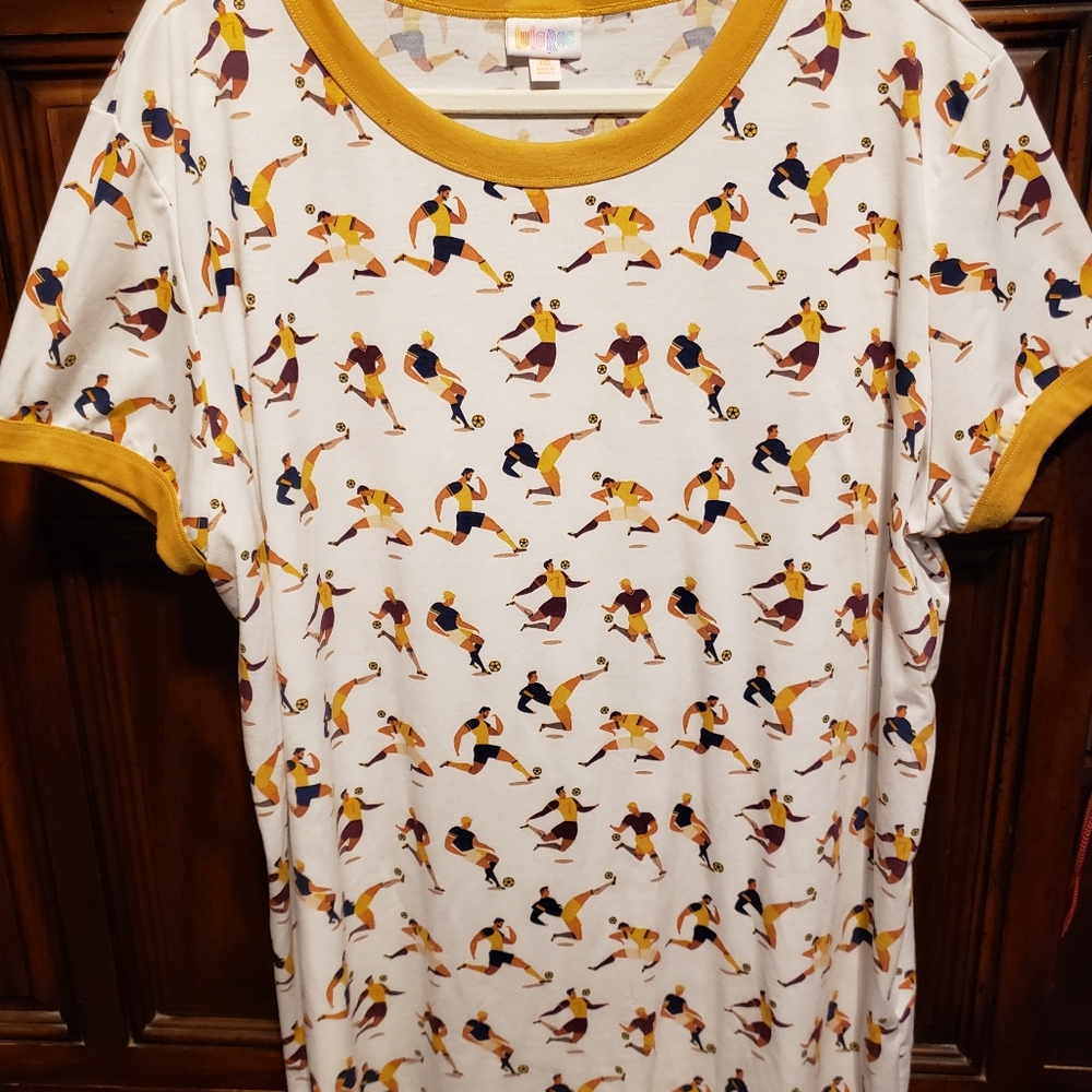 LuLaRoe Soccer Liv top 3X